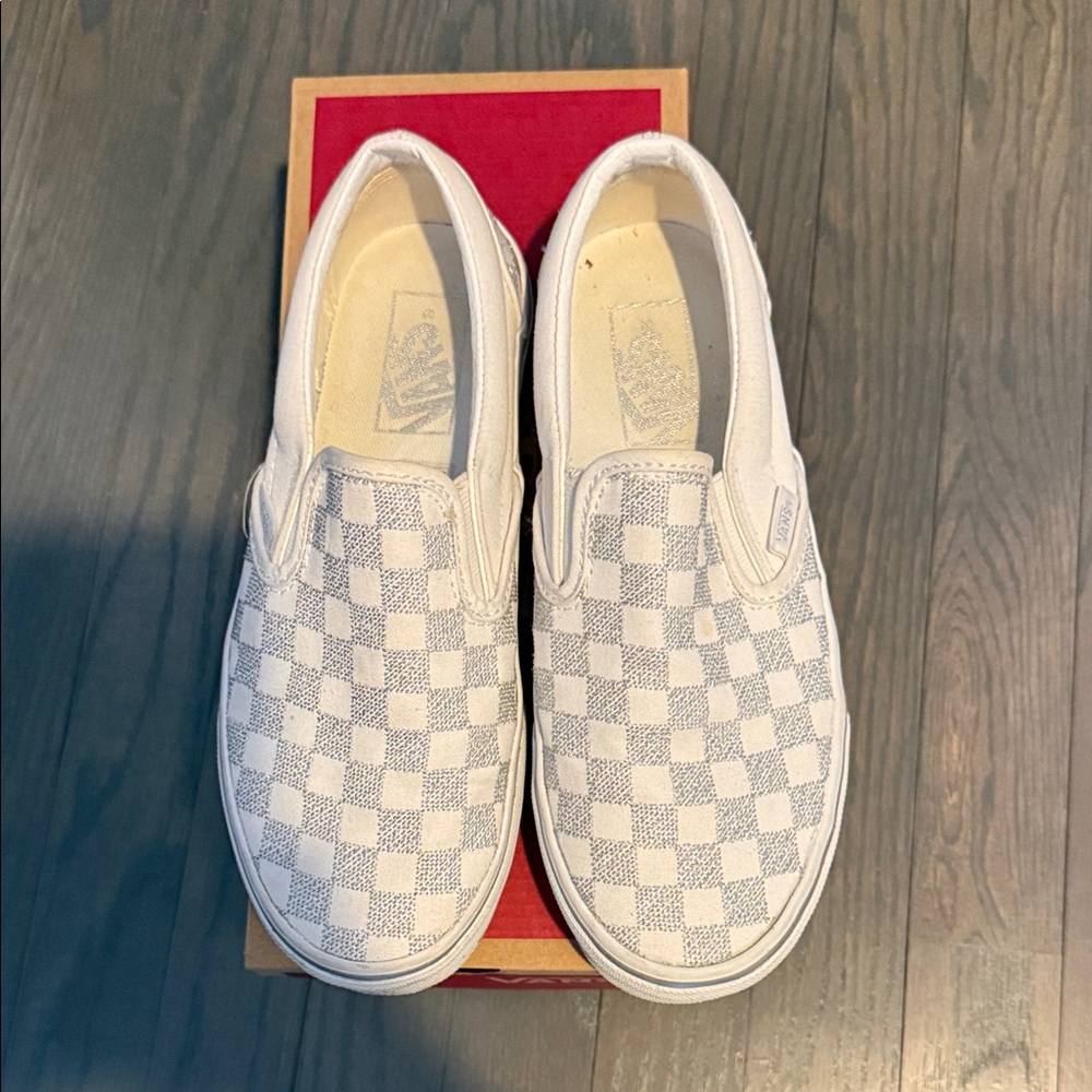 Vans Checkered Slip-On Sneakers - White and Gray silver metallic